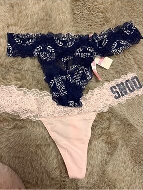 PINK Victoria's Secret Navy Lace & Light Pink Thong Set